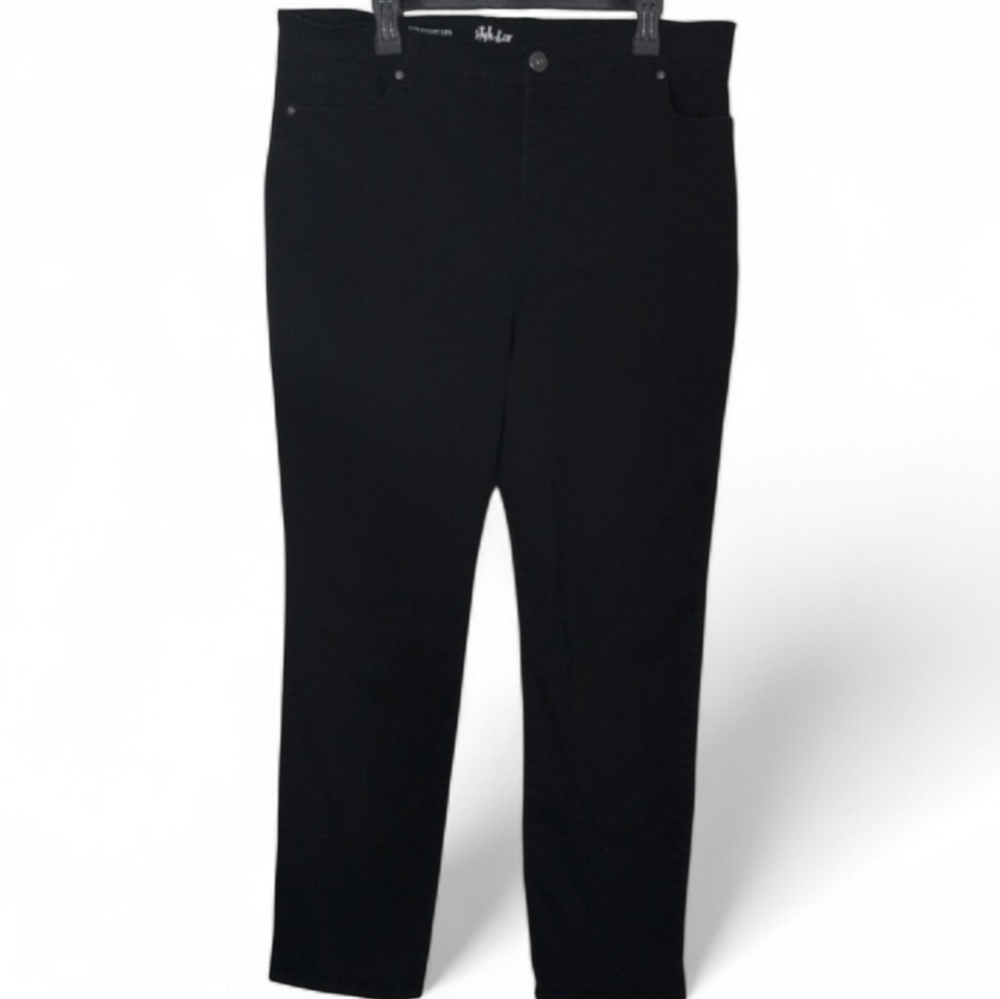 Style & Co. Women's Cropped Black Jeans